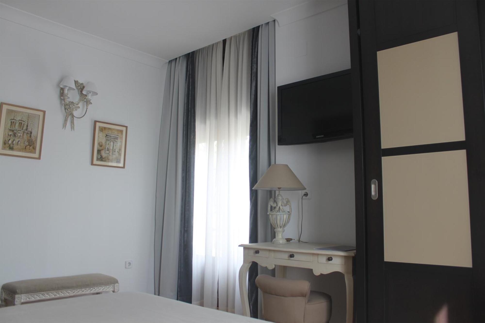 Hotel Villa Maria Cabra Eksteriør bilde